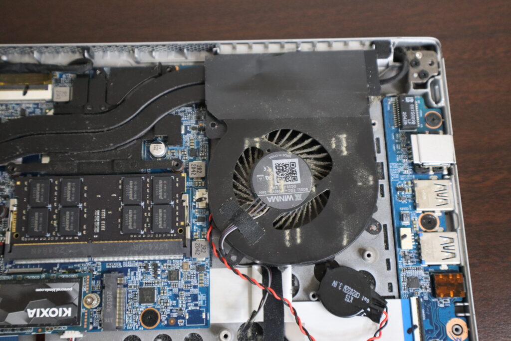 冷却ファンクリーニング