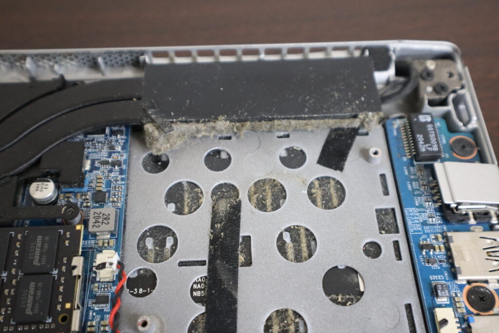 冷却ファンクリーニング