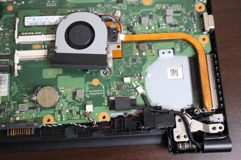 冷却ファン交換