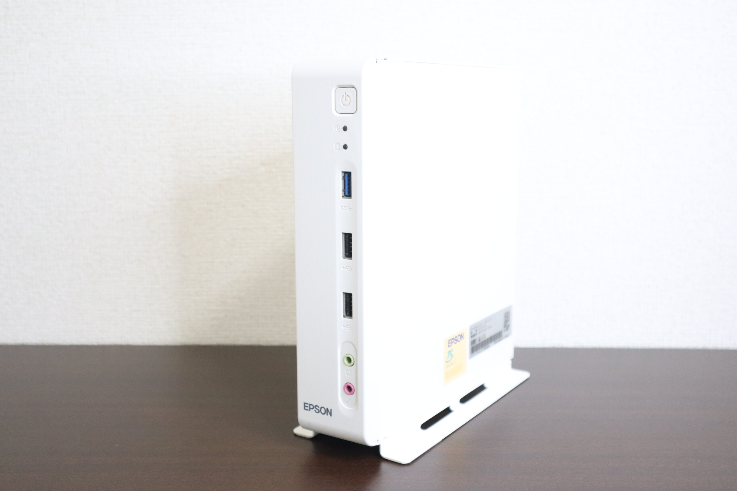 EPSON製 Endeavor ST11E デスクトップパソコン