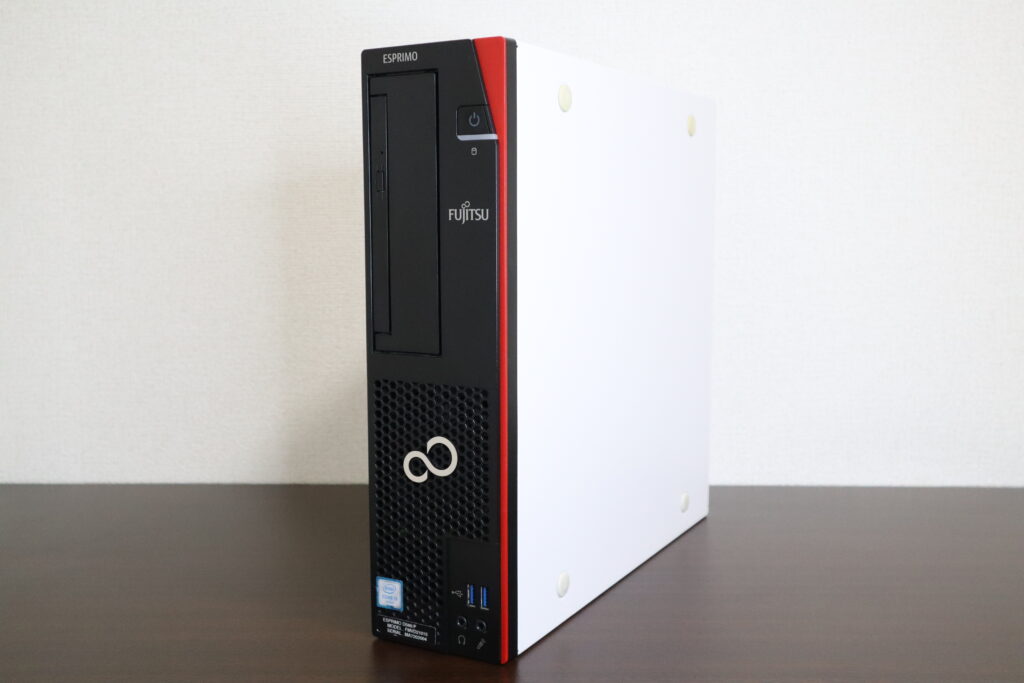 FUJITSU製 D586/P FMVD21015 デスクトップパソコン