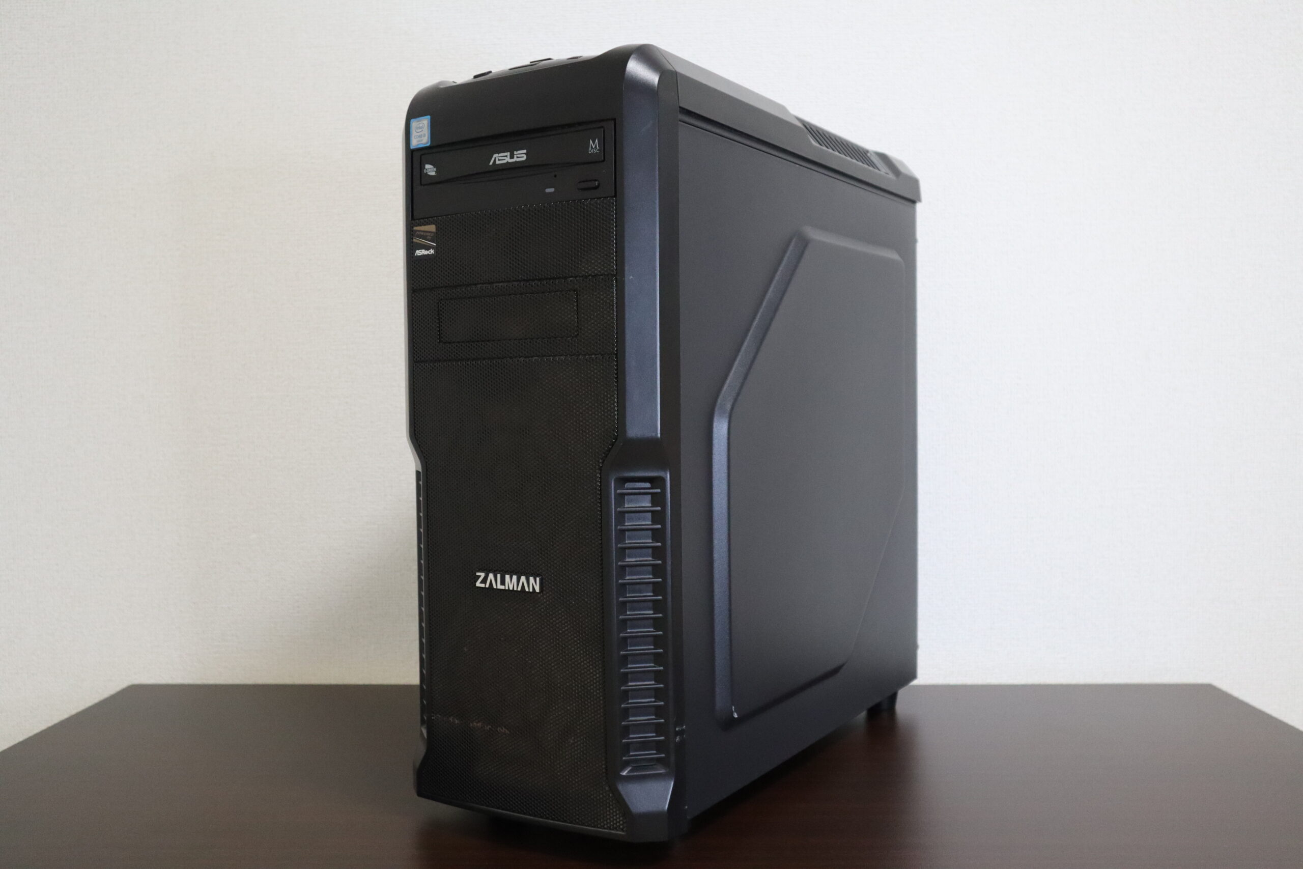 desktop-computer-19-scaled.jpg