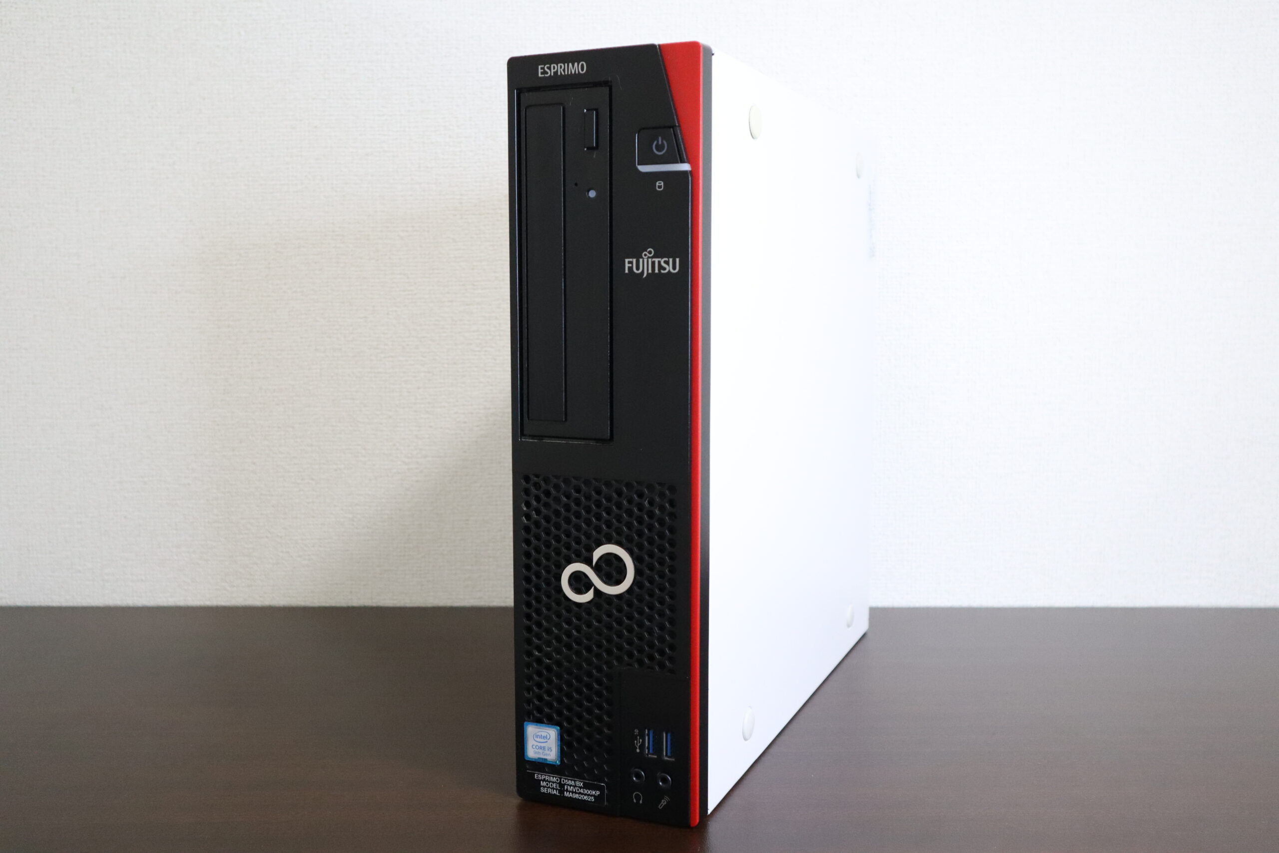 FUJITSU製 D588/BX FMVD4300KP デスクトップパソコン