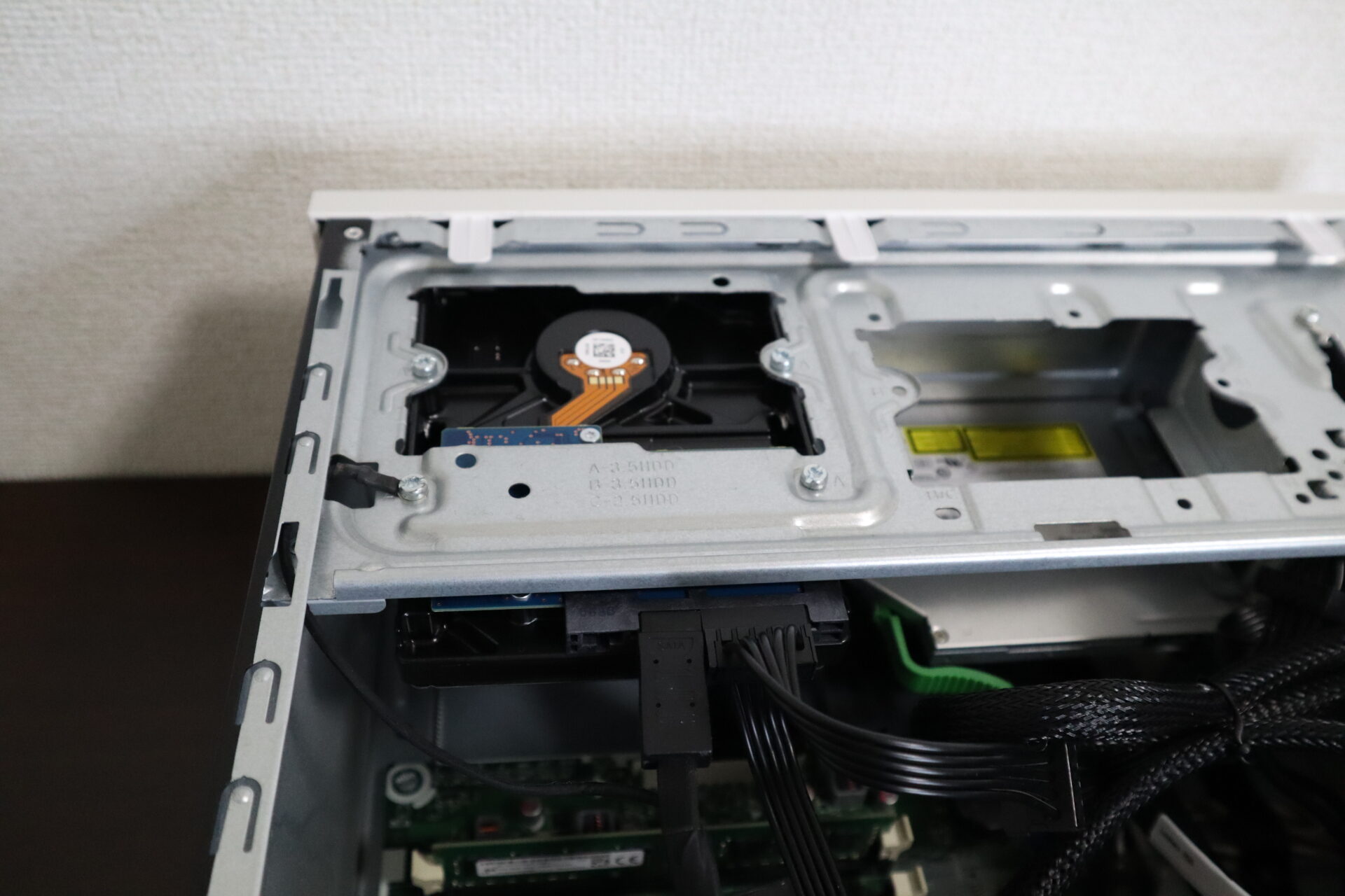 パソコンの動作が重い、HP製デスクトップパソコン【Pavilion 550-240j】を、”ハードディスク(HDD)交換” で即解決 ...