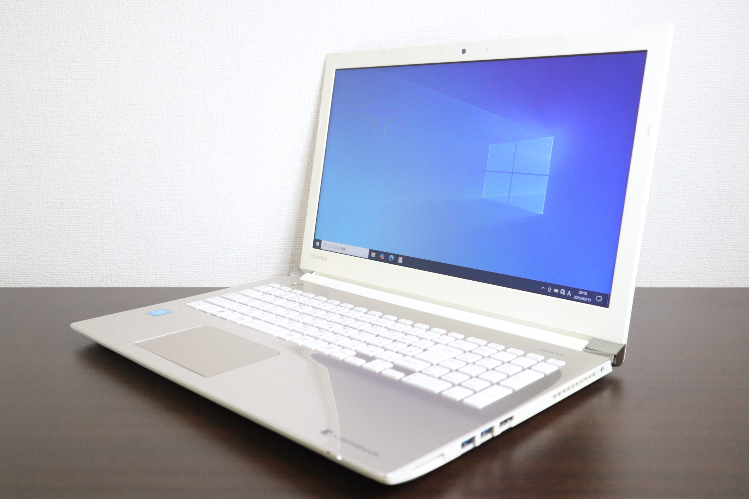 TOSHIBA製 T45/CG PT45CGP-SJA2 ノートパソコン