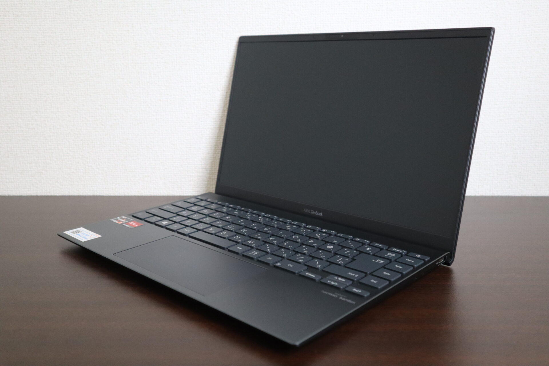 ASUS製 ZenBook 14 UM425I ノートパソコン