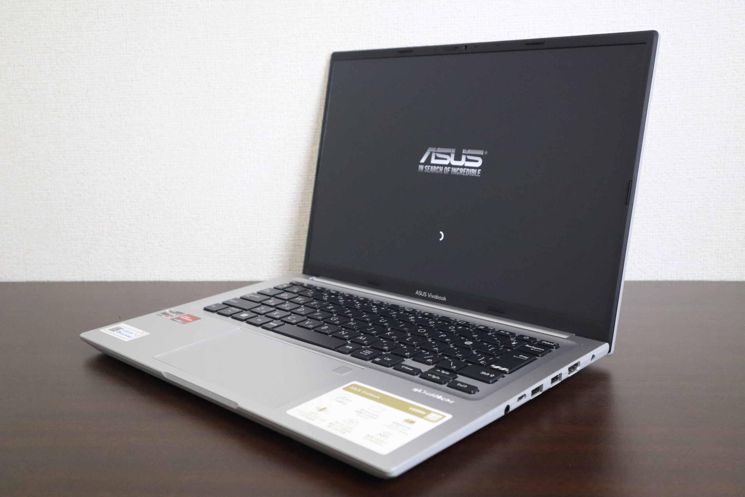 ASUS製 Vivobook 14 M1405Y ノートパソコン