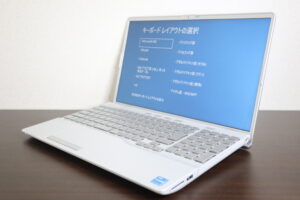 FUJITSU製 AH48/H3 FMVA48H3SE ノートパソコン