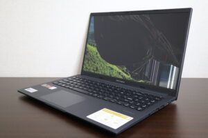 ASUS製 Vivobook M1502I ノートパソコン