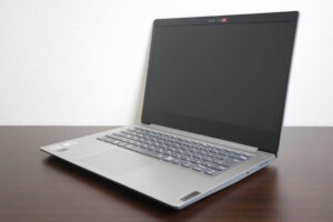 Lenovo製 IdeaPad 3 14IIL05 ノートパソコン