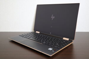 HP製 Spectre x360 13-aq0242TU ノートパソコン