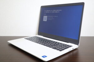 DELL製 Inspiron 3501 ノートパソコン