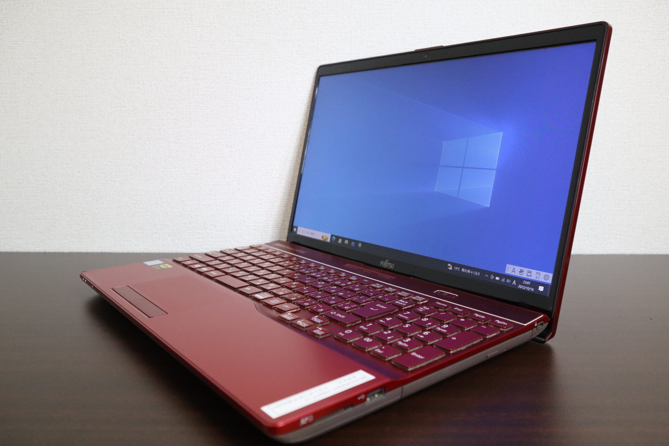 富士通　ノートパソコン　FMVA53C2W SSD換装品 富士通 ノートパソコン FMVA53C2W SSD換装品 Windowsノート本体