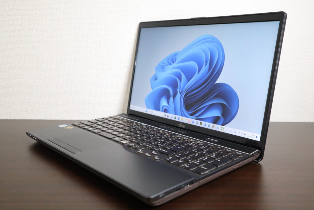FUJITSU製 WA3/D1 FMVWD1A37B ノートパソコン