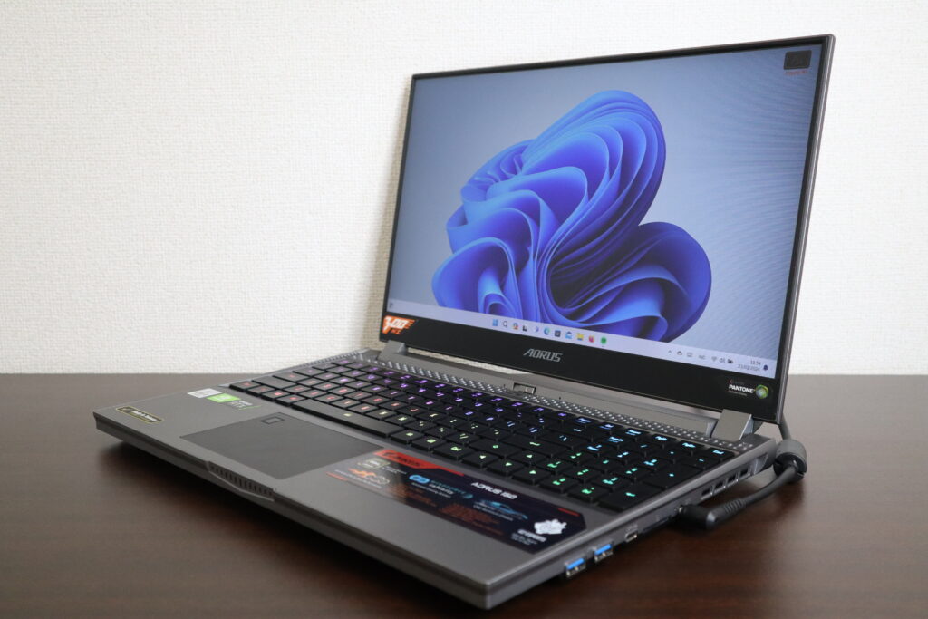 GIGABYTE製 AORUS 15G RX5G ノートパソコン