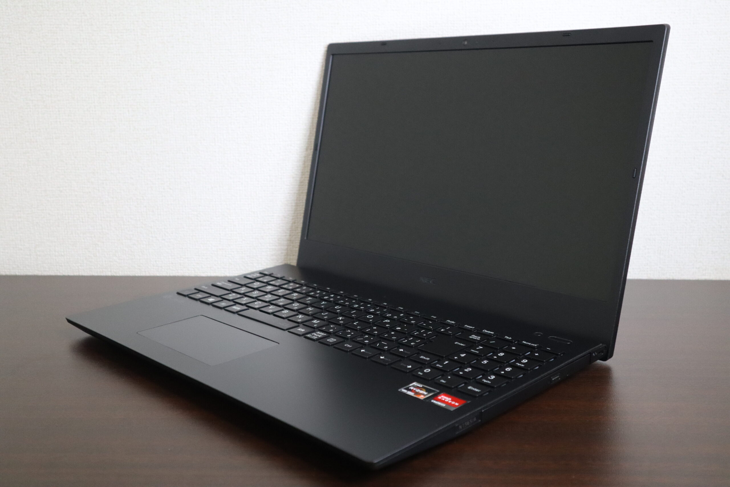 パソコンの電源が入らない、NEC製ノートパソコン【N1565/AKB PC