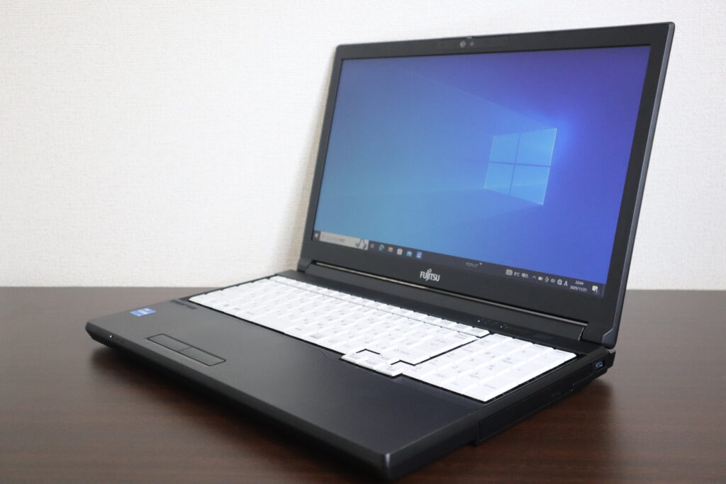 FUJITSU製 A5513/MX FMVA0B033P ノートパソコン