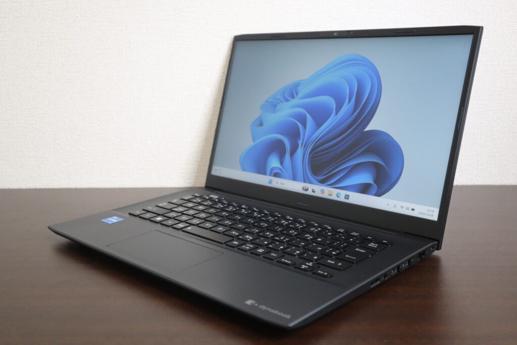 dynabook製 P2M6VBEL ノートパソコン