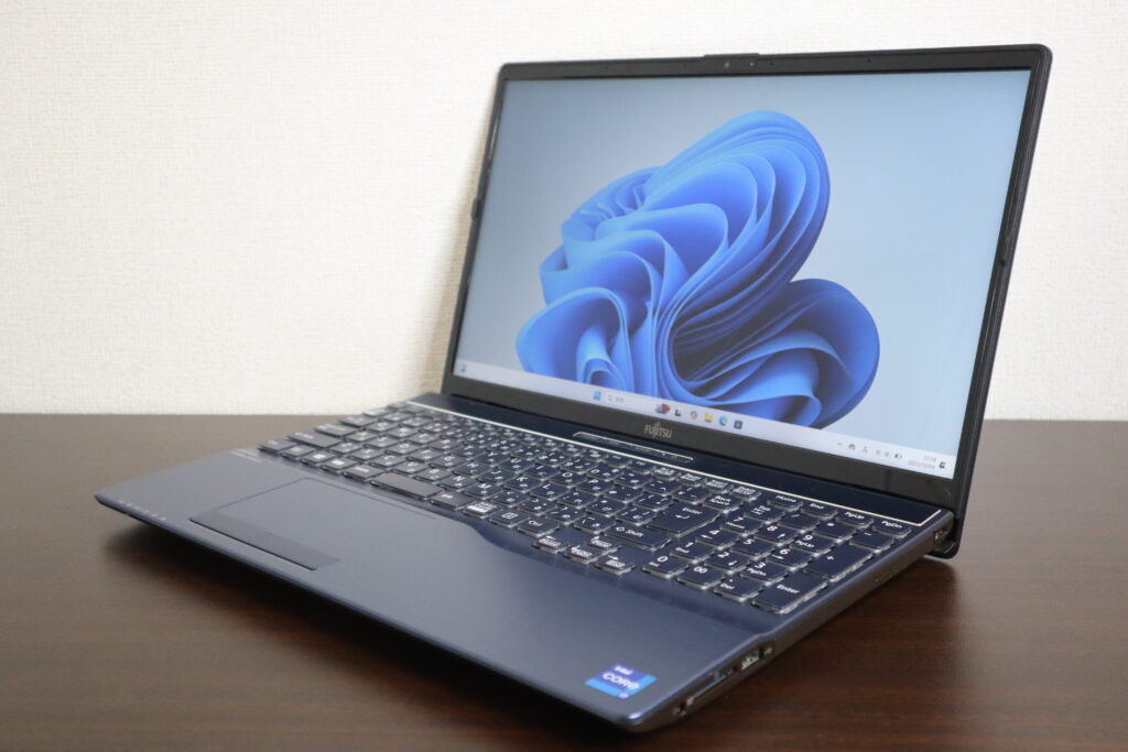 FUJITSU製 WA3/E3 FMVWE3A37L デスクトップパソコン