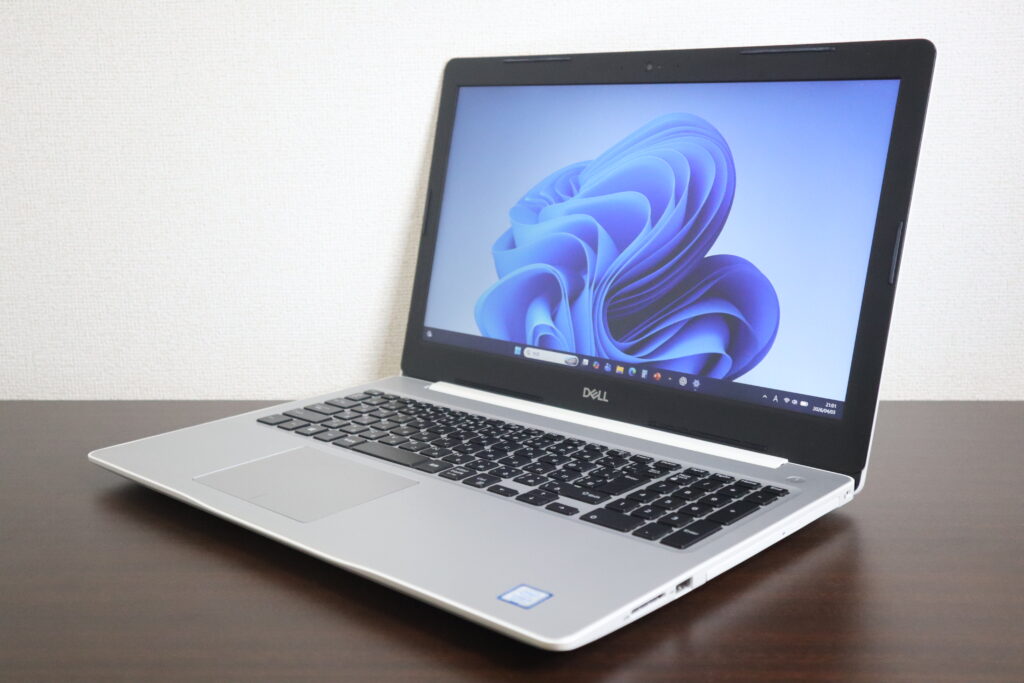 DELL製 Inspiron 5570 ノートパソコン