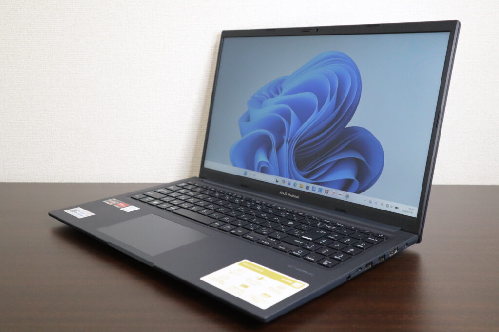 ASUS製 Vivobook M1502I ノートパソコン