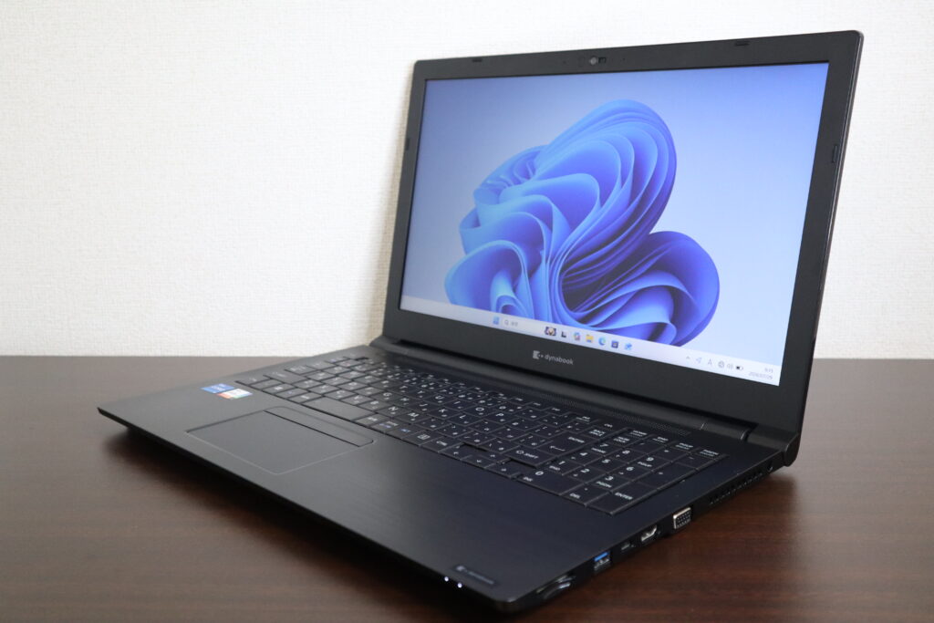 dynabook製 B55/KW A6BVKWLA563A ノートパソコン