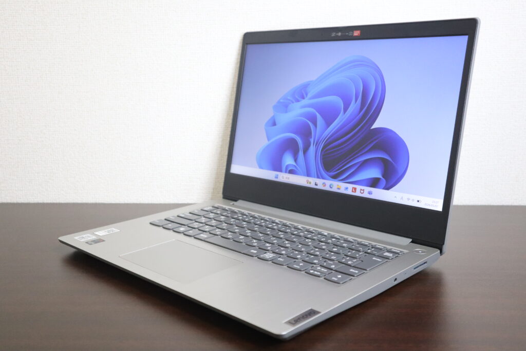 Lenovo製 IdeaPad 3 14IIL05 ノートパソコン