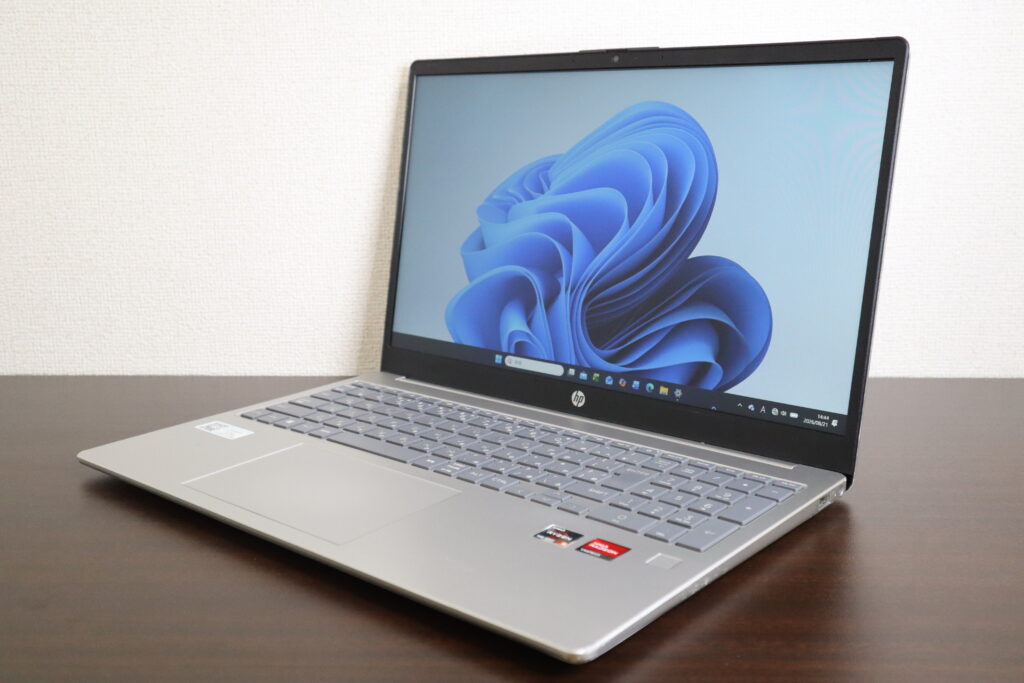 HP製 Laptop 15-fc0003AU ノートパソコン