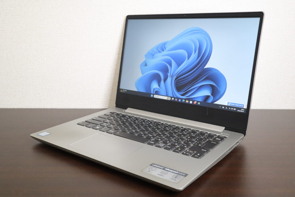 Lenovo製 ideapad 330S-14IKB ノートパソコン