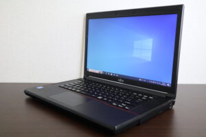 FUJITSU製 A553/H FMVA06TK1 ノートパソコン