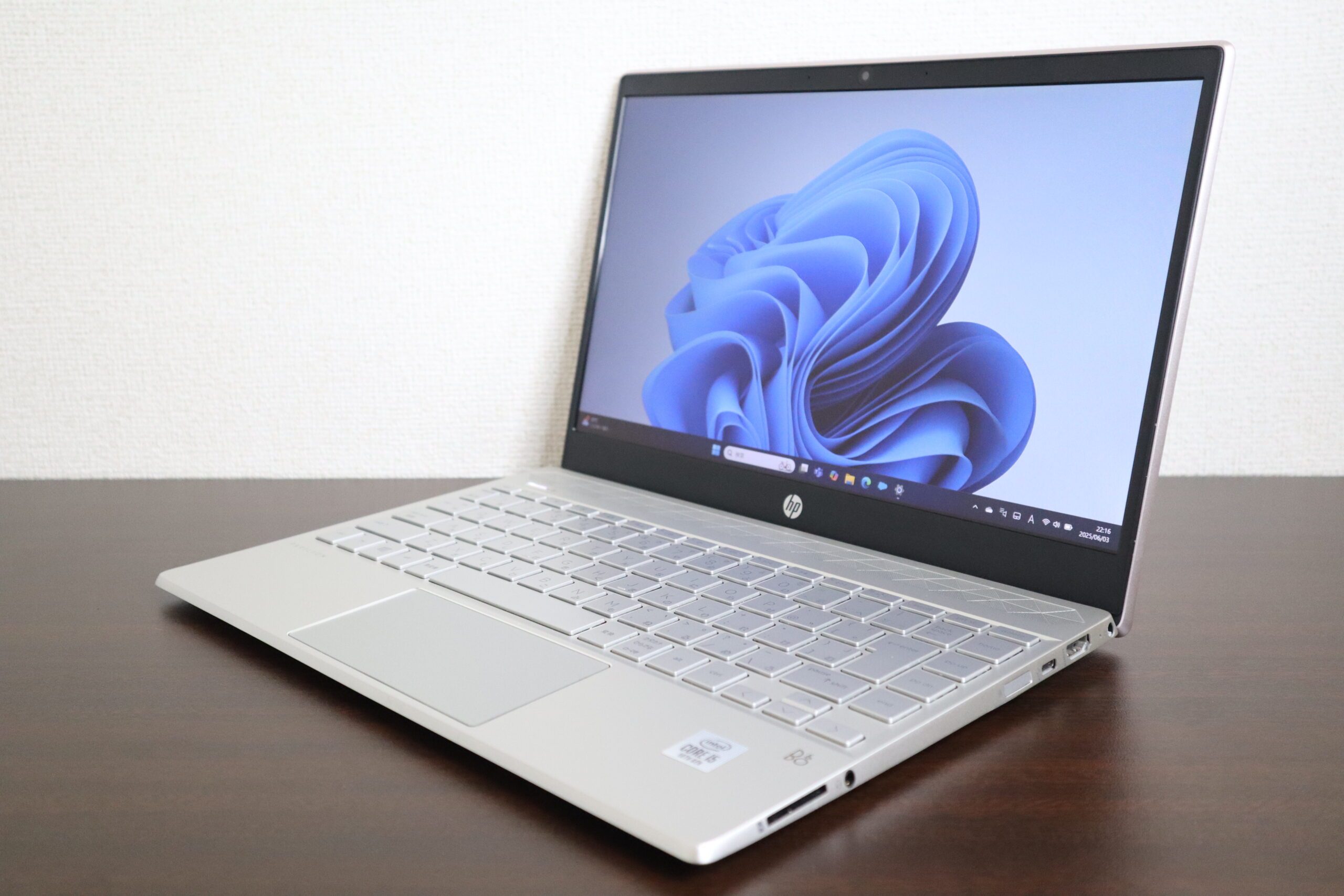 HP製 Pavilion 13-an1042TU ノートパソコン
