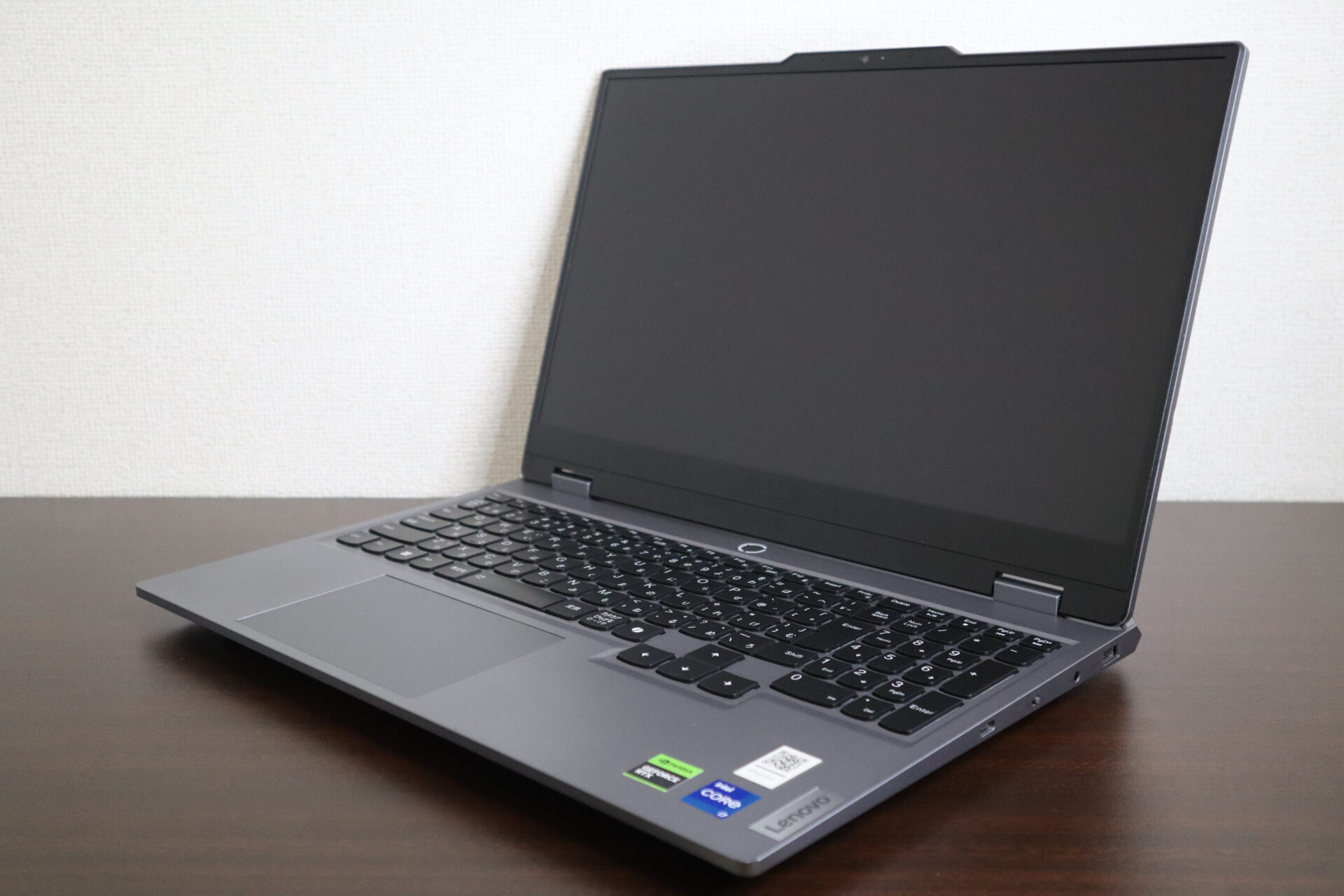 Lenovo製 LOQ 15IRX9 ノートパソコン