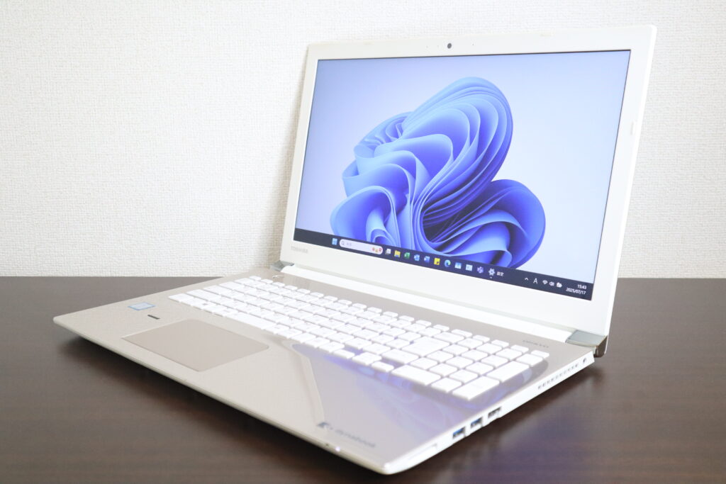 TOSHIBA製 T75/DGS PT75DGS-BJA3 ノートパソコン