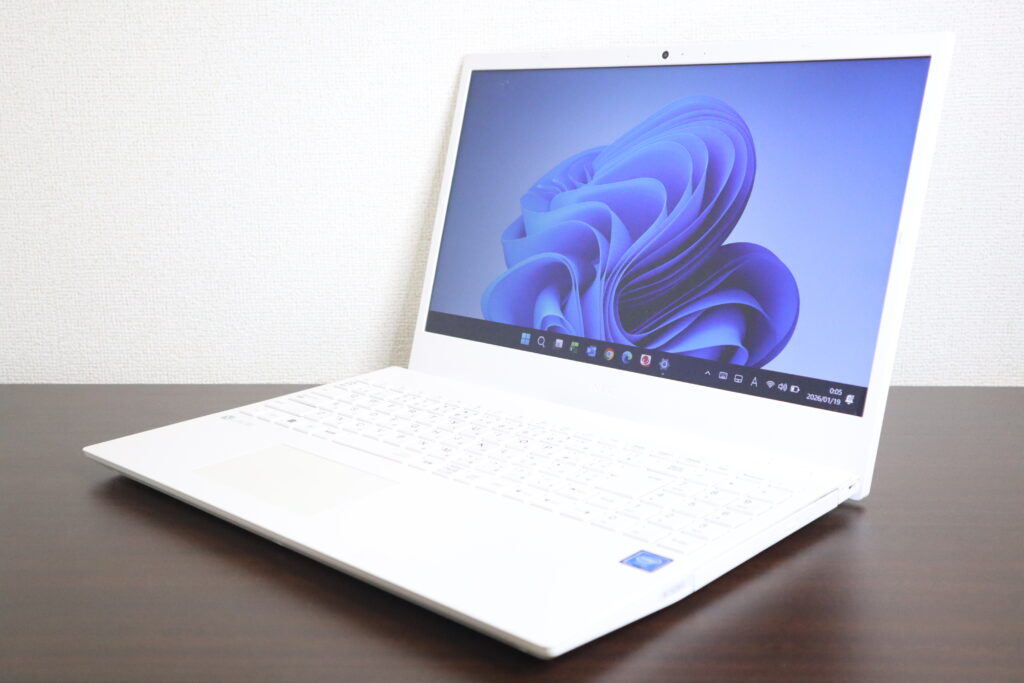 NEC製 N1520/CAW-T PC-N1520CAW-T ノートパソコン