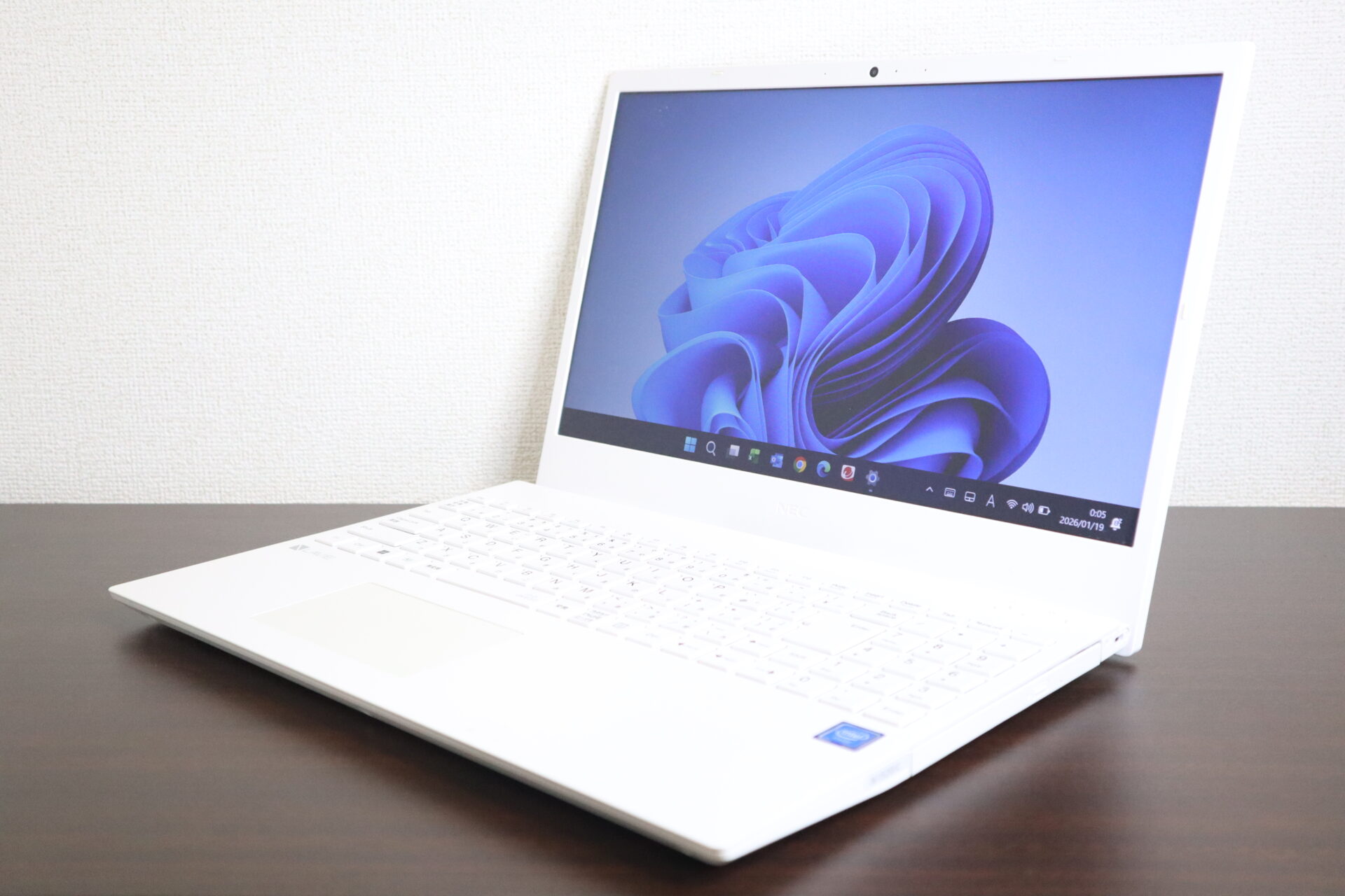 NEC製 N1520/CAW-T PC-N1520CAW-T ノートパソコン