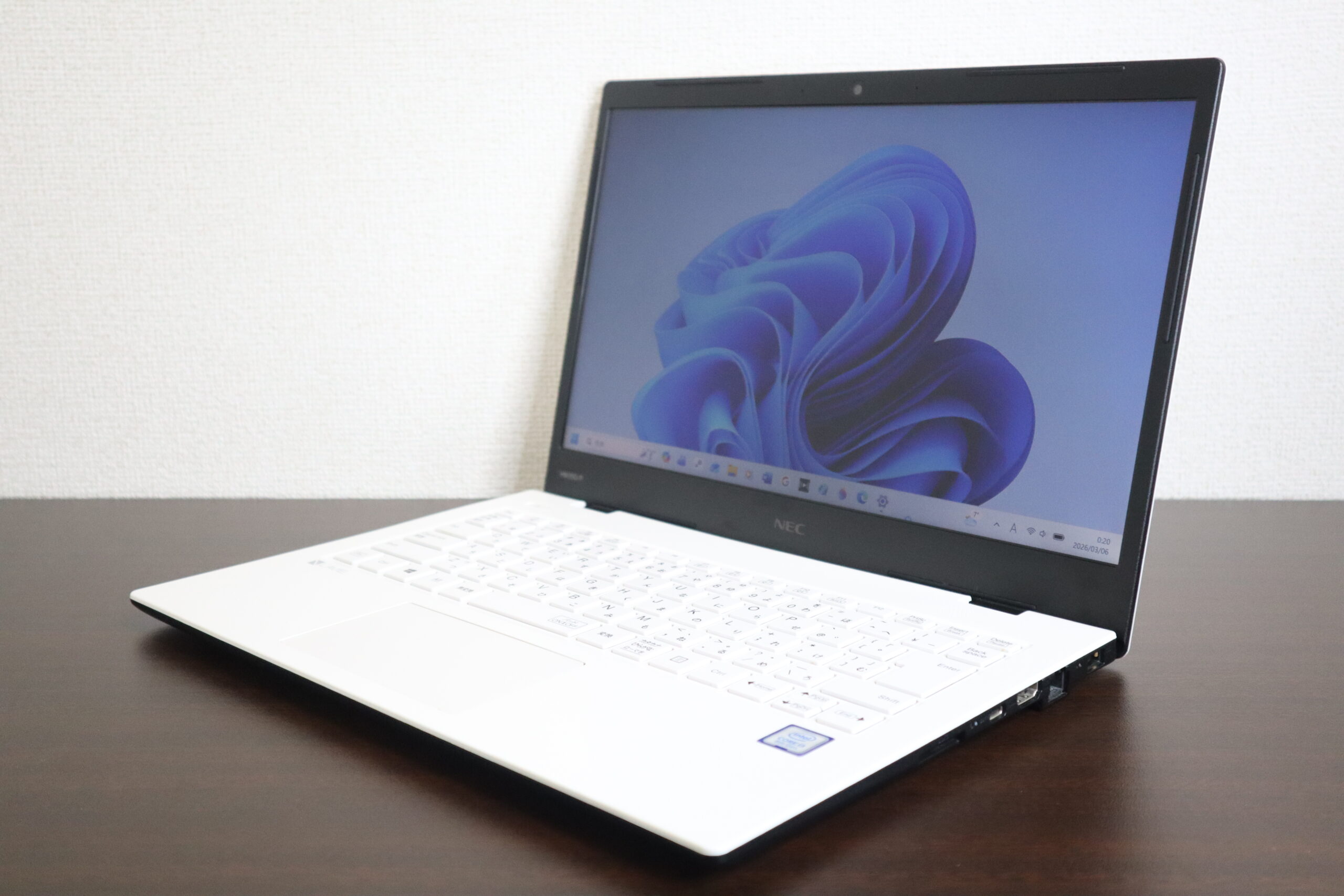 NEC製 HM350/PAW PC-HM350PAW-8 ノートパソコン
