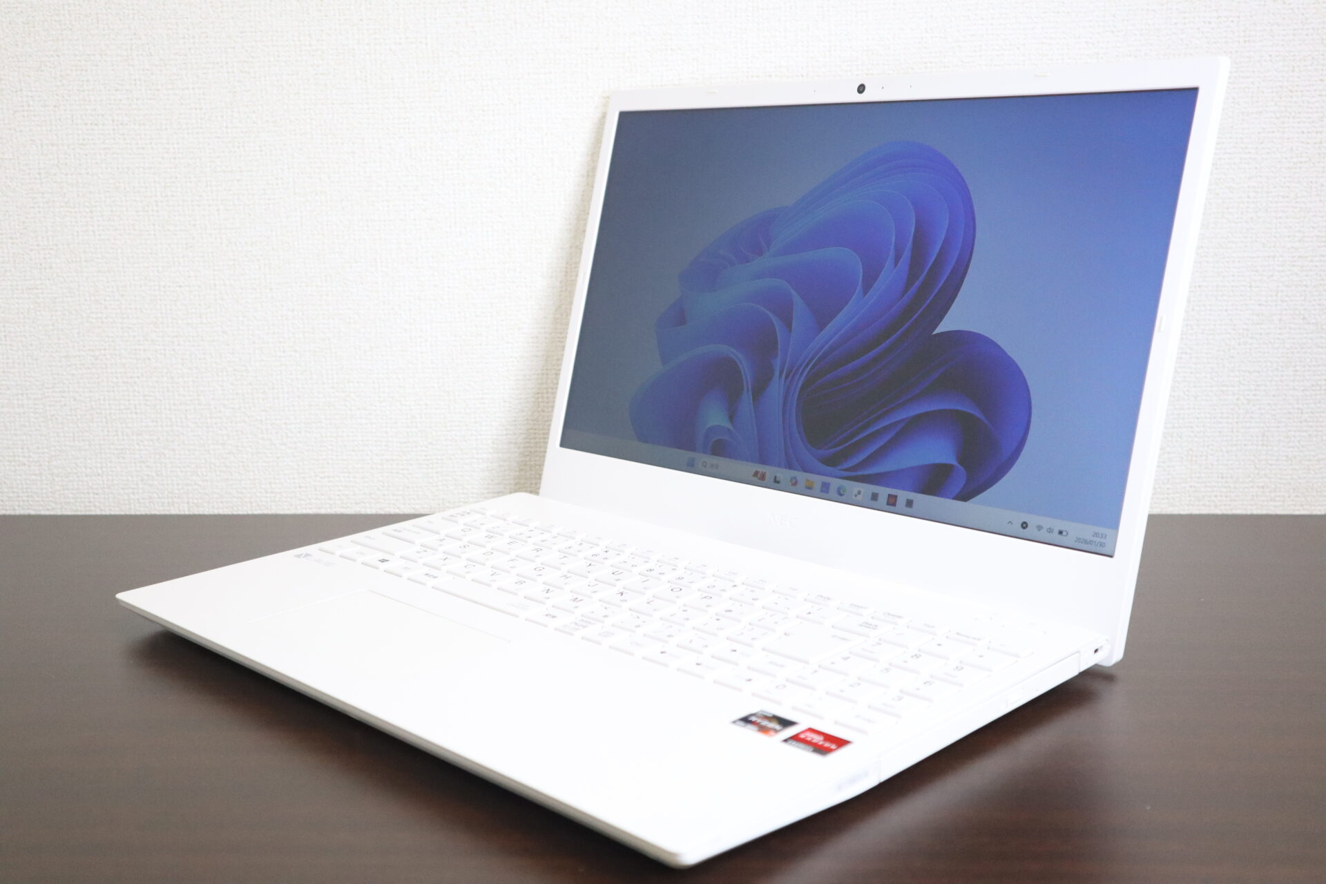 NEC製 N1565/AAW PC-N1565AAW ノートパソコン