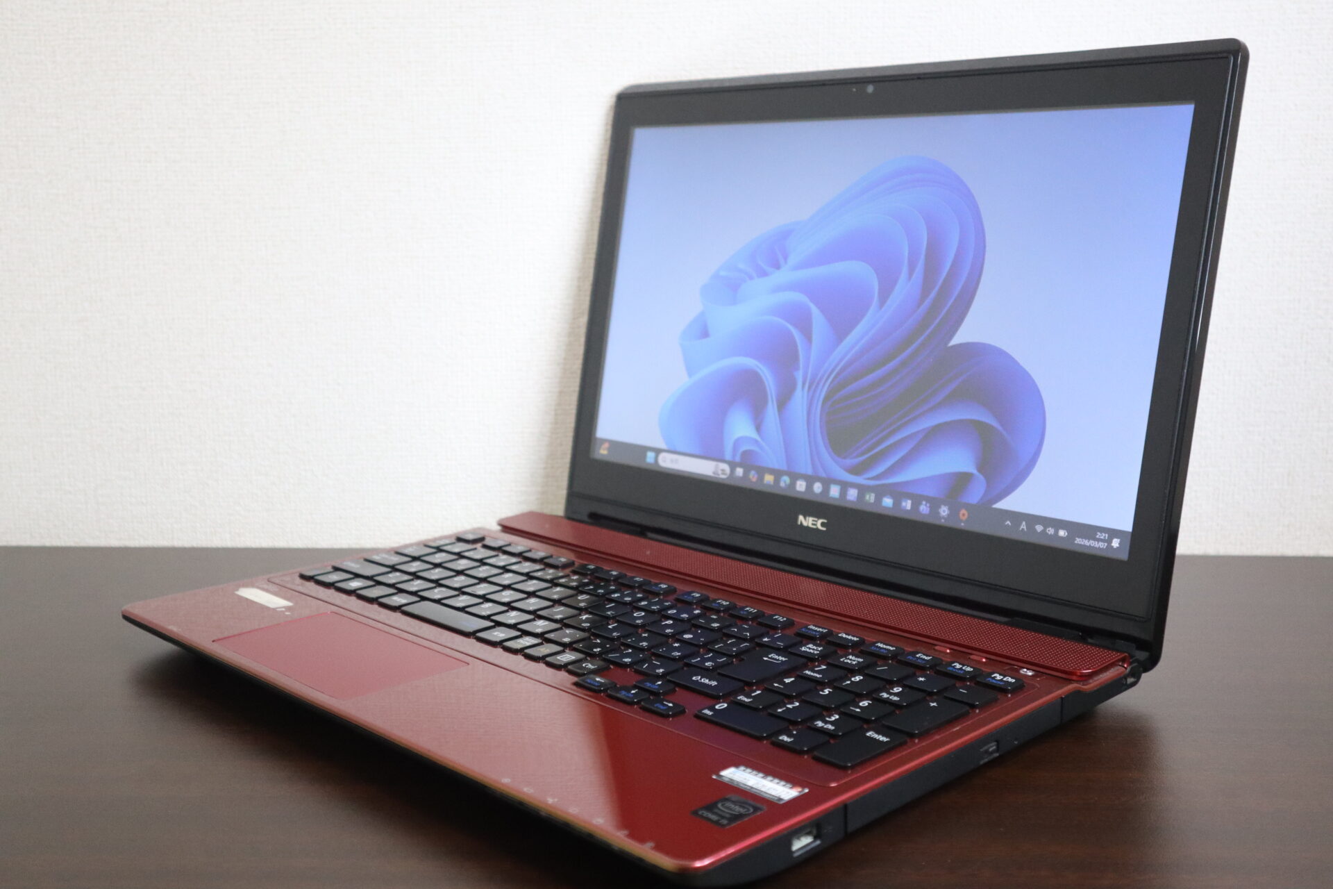 NEC製 NS550/AAR PC-NS550AAR ノートパソコン