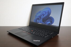 Lenovo製 ThinkPad E495 ノートパソコン