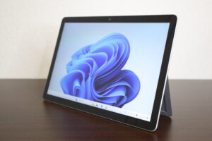 Microsoft製 Surface Go2 model 1901 ノートパソコン