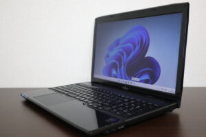 FUJITSU製 AH45/M FMVA45MBP2 ノートパソコン